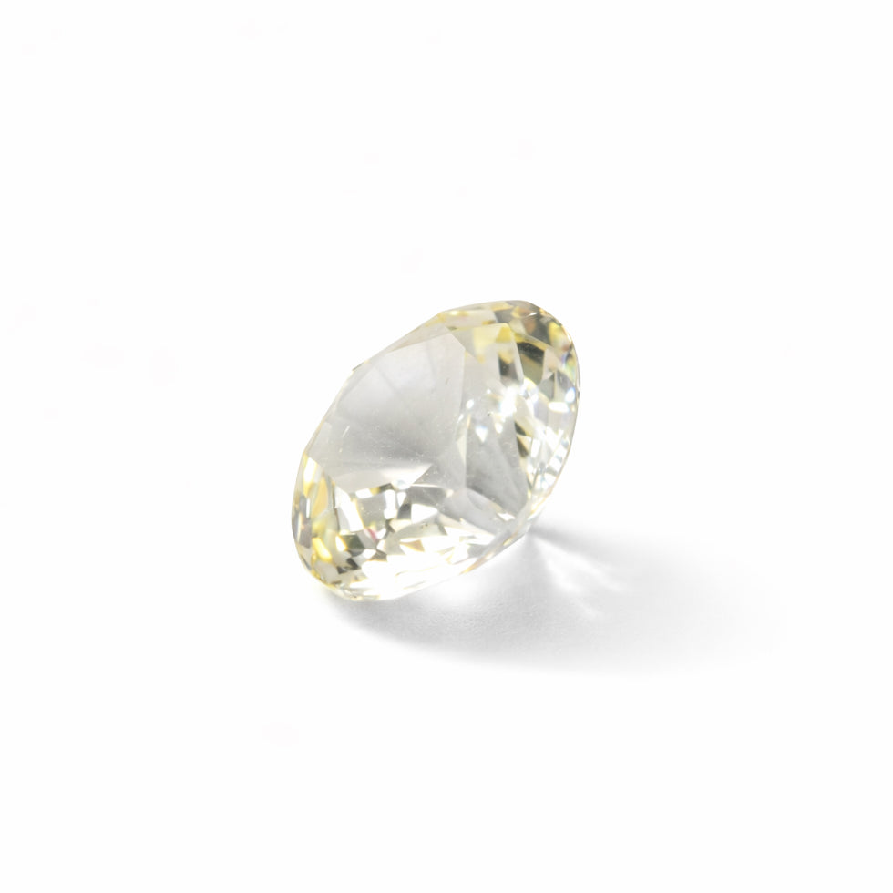 1.09ct Unheated White Sapphire (Yellow Tint) – VVS Clarity – Round Brilliant – Ceylon Origin