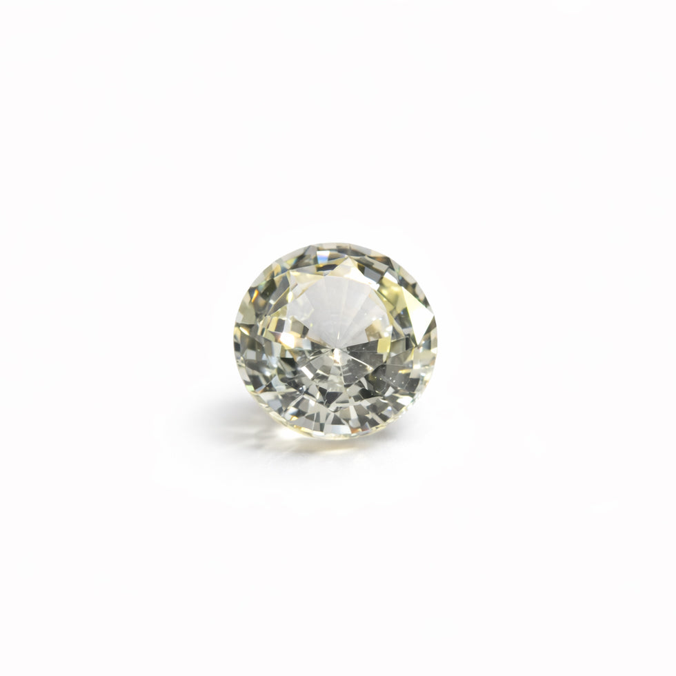 1.09ct Unheated White Sapphire (Yellow Tint) – VVS Clarity – Round Brilliant – Ceylon Origin