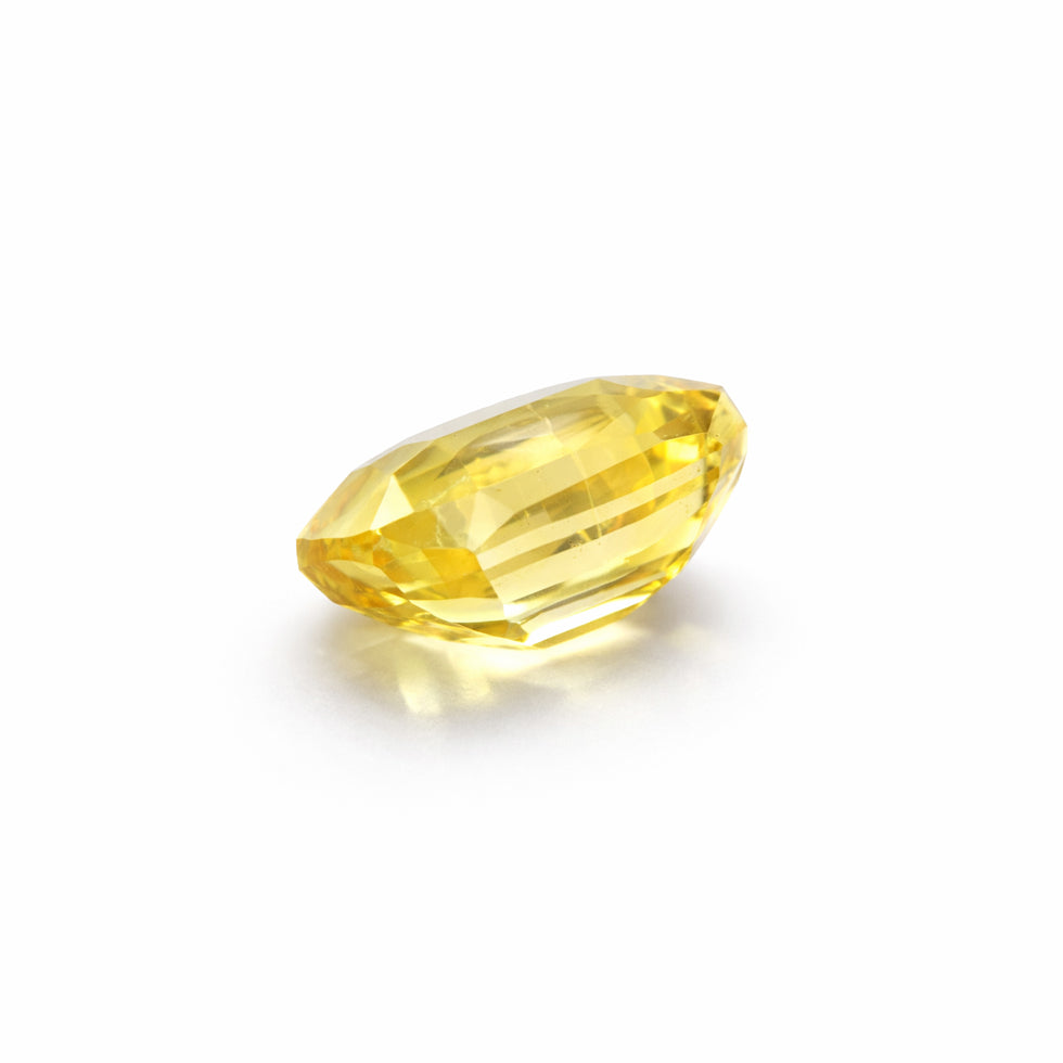 Natural Yellow Sapphire – Certified| 1.58ct Carat Step Cushion Cut