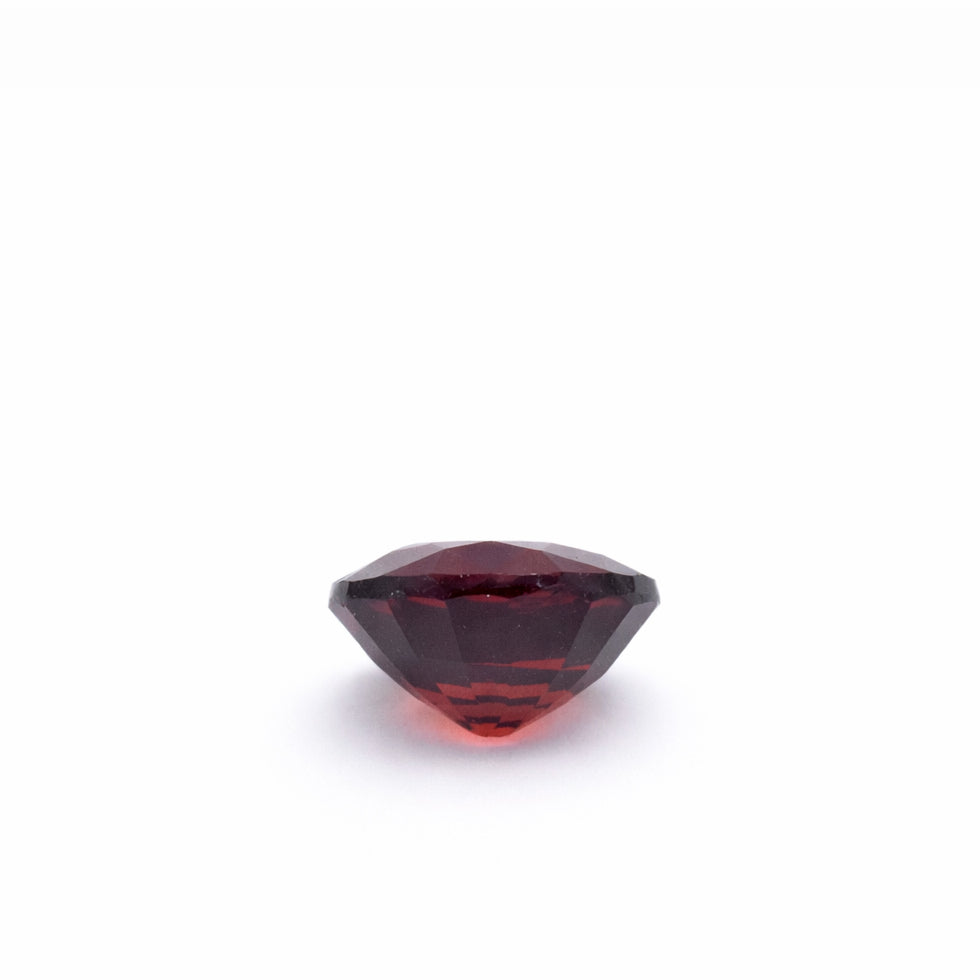 1.75 Ct Natural Almandine Garnet – Oval Step Cut | Sri Lankan Origin