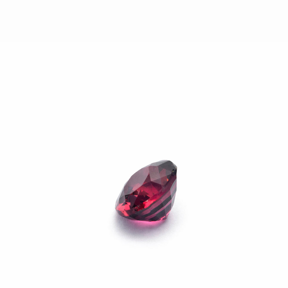 1.80ct Natural Pyrope Garnet – Pinkish-Purple Oval Step-Cut from Sri Lanka