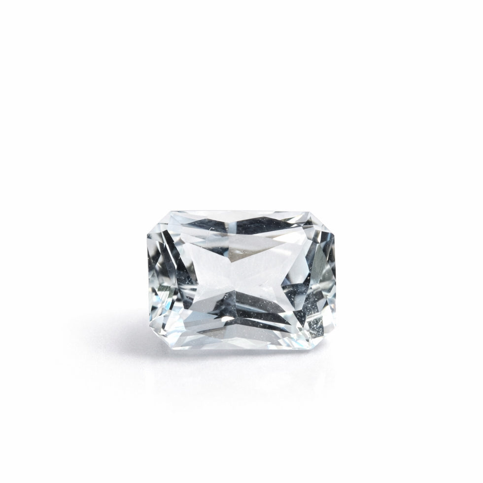 1.85ct Natural Ceylon White Topaz – VVS Clarity – Rectangle Mixed Cut – Untreated – Ethically Sourced